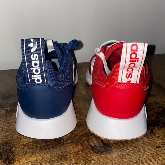 Adidas Sneakers worn by Lady C on Letterkenny - Picture 3 of 5